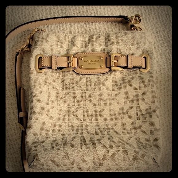 Michael Kors Handbags - Michael Kors Crossbody Handbag